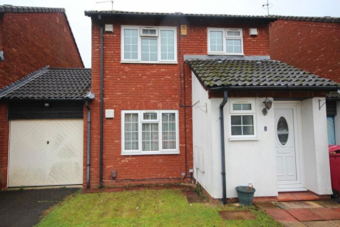 3 Bedroom House To Rent In Coe Spur, Slough, SL1