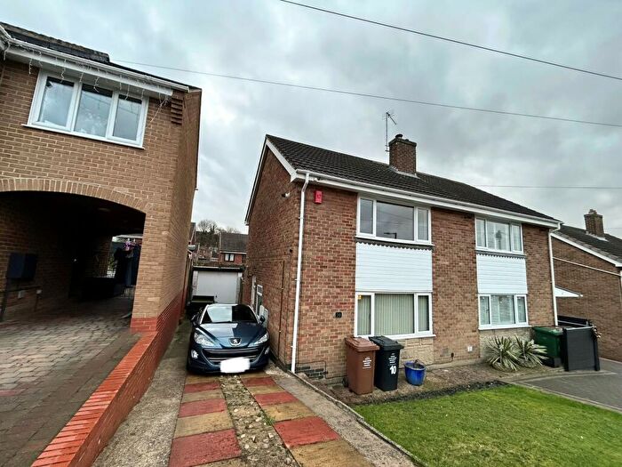 3 Bedroom House To Rent In Darley Close, Swadlincote., DE11