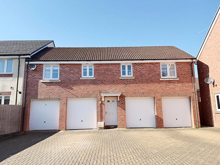 2 Bedroom Coach House For Sale In Cricketers Close, Royal Wootton Bassett, SN4