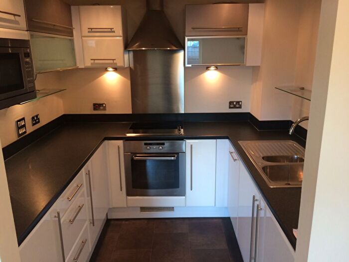 2 Bedroom Flat To Rent In Briton Street, Southampton, SO14
