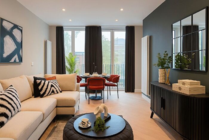 2 Bedroom Flat For Sale In The Grove, Stratford, London, E15