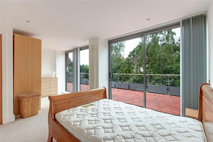 1 Bedroom Flat For Sale In Clarendon Road, Sevenoaks, Kent, TN13