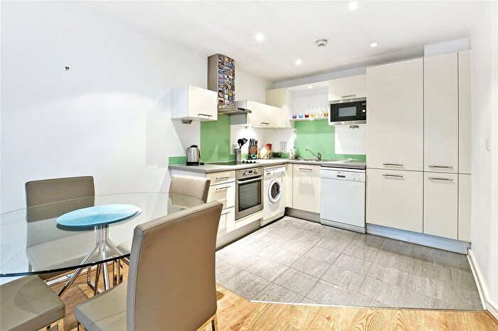 1 Bedroom Flat For Sale In Albert Embankment, London, SE1