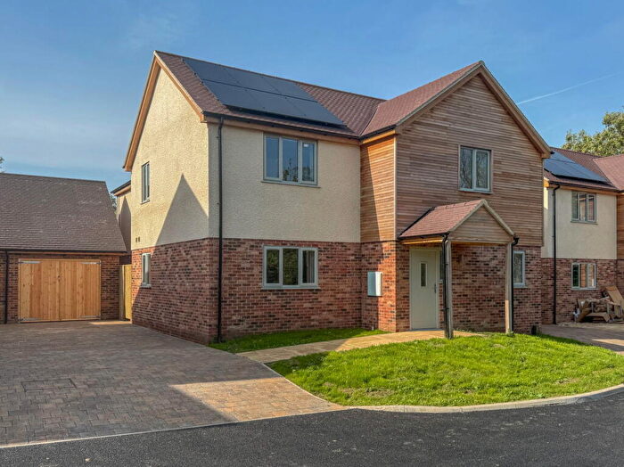 5 Bedroom Detached House For Sale In Highland Place, Minsterworth, Gloucester, GL2