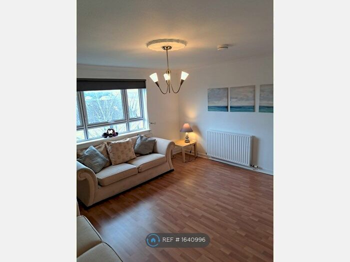 2 Bedroom Flat To Rent In Low Waters Road, Hamilton, ML3