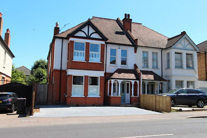 4 Bedroom Semi-Detached House To Rent In College Road, Bromley, BR1