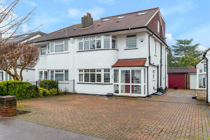 5 Bedroom Semi-Detached House To Rent In Eden Way, Beckenham, BR3