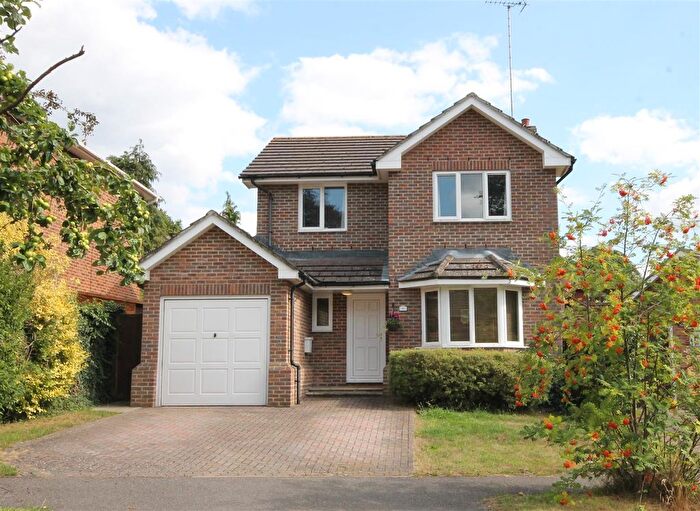 3 Bedroom Detached House To Rent In West Down, Great Bookham, KT23