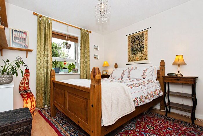 1 Bedroom Flat For Sale In Robert Jennings Close, Cambridge, Cambridgeshire, CB4