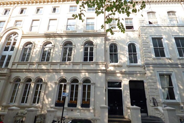 Flat To Rent In Norfolk Terrace, Brighton, BN1