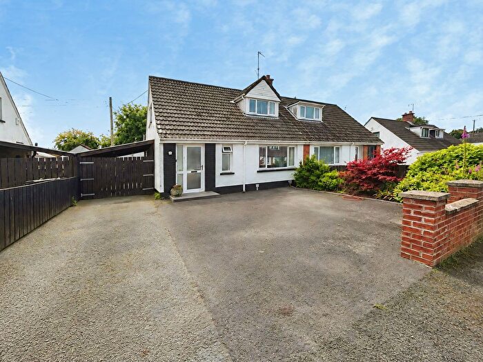 2 Bedroom Semi-Detached House For Sale In Greenburn Park, Lambeg, BT27