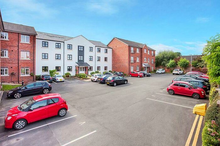 2 Bedroom Apartment To Rent In Canal Road, Congleton, CW12
