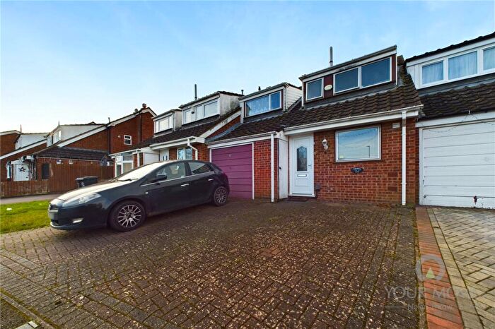 3 Bedroom Terraced House To Rent In Mortar Pit Road, Northampton, Northamptonshire, NN3