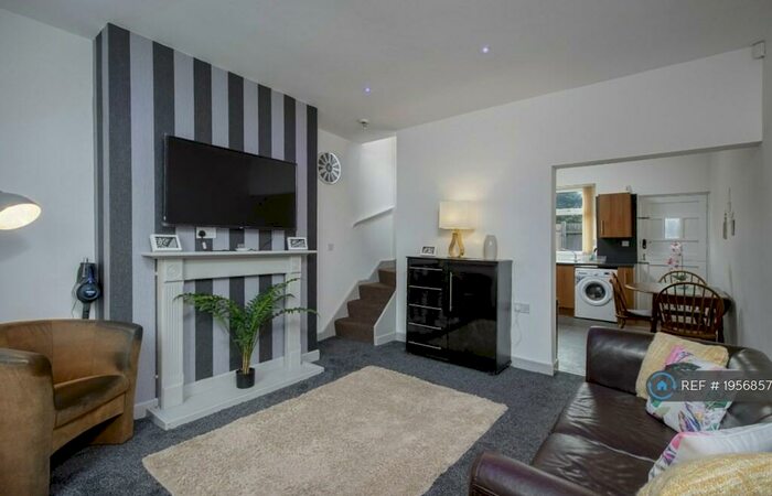 2 Bedroom Terraced House To Rent In Vicarage Lane, Blackpool, FY4