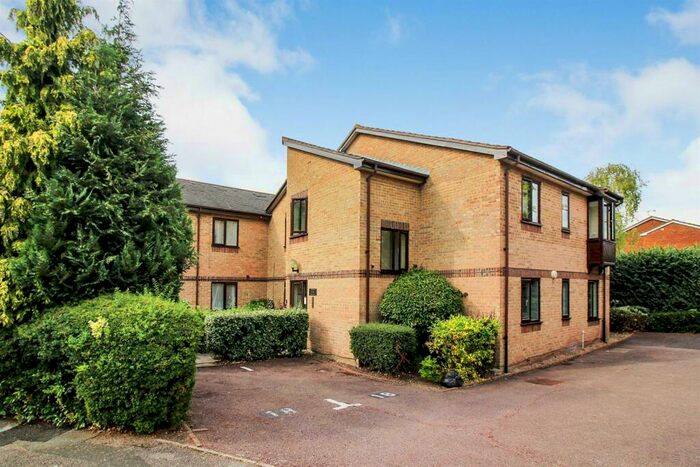 1 Bedroom House To Rent In Poets Chase, Aylesbury, HP21