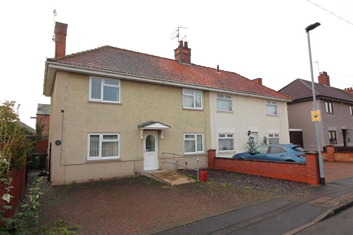 3 Bedroom Semi Detached House For Sale In South View, London Road, Woodston, Peterborough, PE2