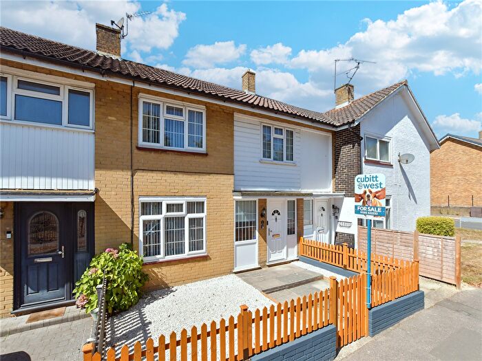 3 Bedroom Terraced House For Sale In Barrington Road, Crawley, West Sussex, RH10