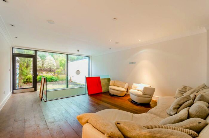 4 Bedroom Terraced House To Rent In Shakespeare Terrace, Crouch End, London, N8