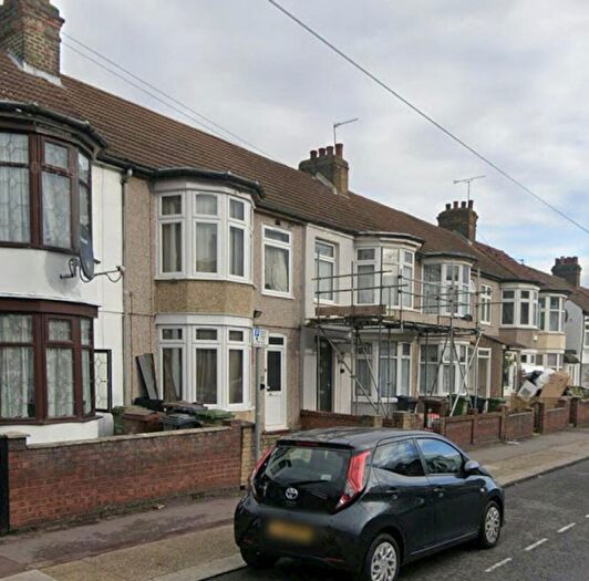 4 Bedroom Terraced House To Rent In Movers Lane, Barking, IG11