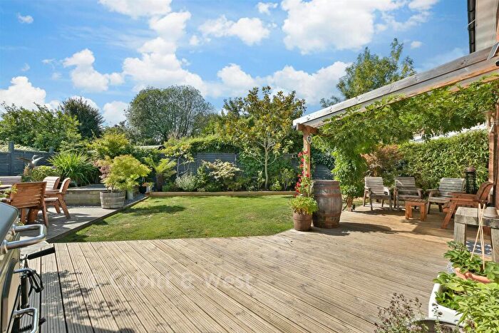 4 Bedroom Semi Detached House For Sale In New Causeway, Reigate, Surrey, RH2