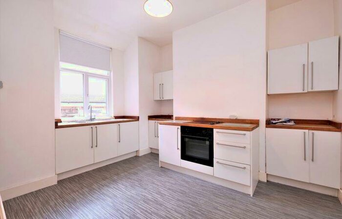 2 Bedroom Terraced House To Rent In Shakespeare Crescent, Eccles, M30