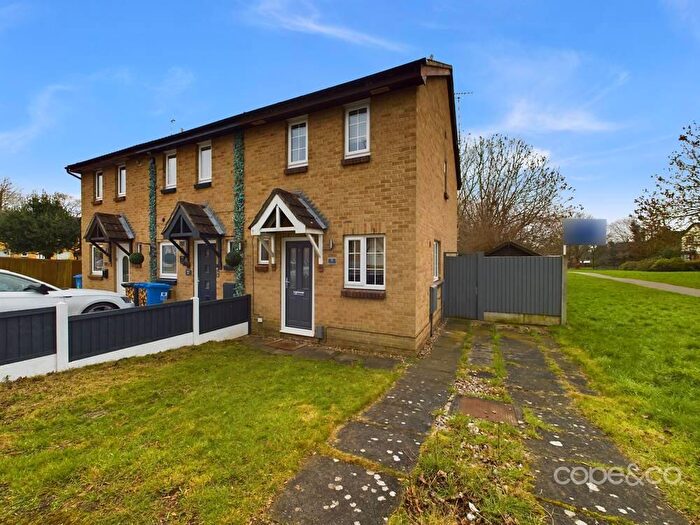 2 Bedroom End Of Terrace House To Rent In Bassingham Close, Oakwood, Derby, Derbyshire, DE21