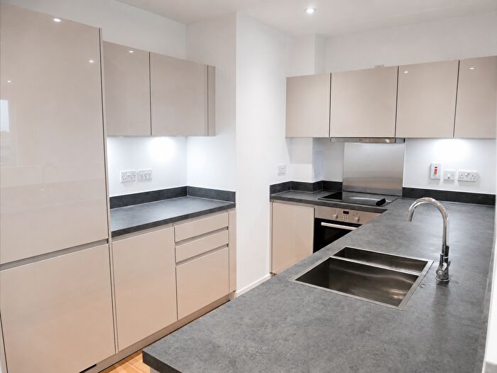 2 Bedroom Flat To Rent In Holman Drive, Southall, UB2
