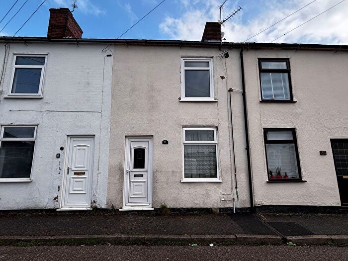 2 Bedroom Terraced House For Sale In Brook Street, Newhall, DE11