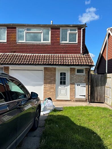3 Bedroom Semi-Detached House To Rent In Fullwood Avenue, Newhaven, BN9