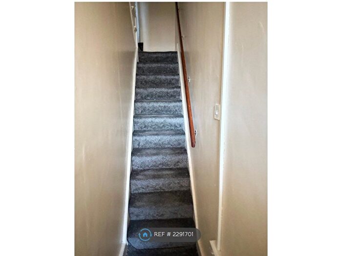 1 Bedroom Flat To Rent In Holme Road, London, E6