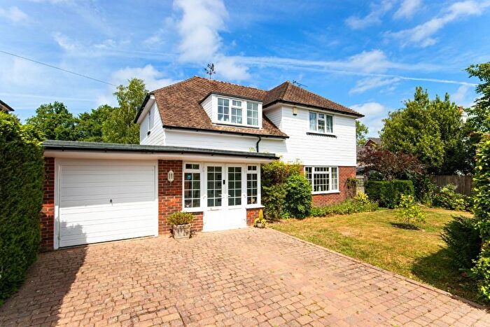 3 Bedroom Detached House For Sale In Back Road, Sandhurst, Kent, TN18