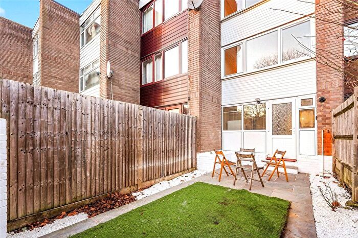 5 Bedroom Terraced House To Rent In Coburg Crescent, London, SW2