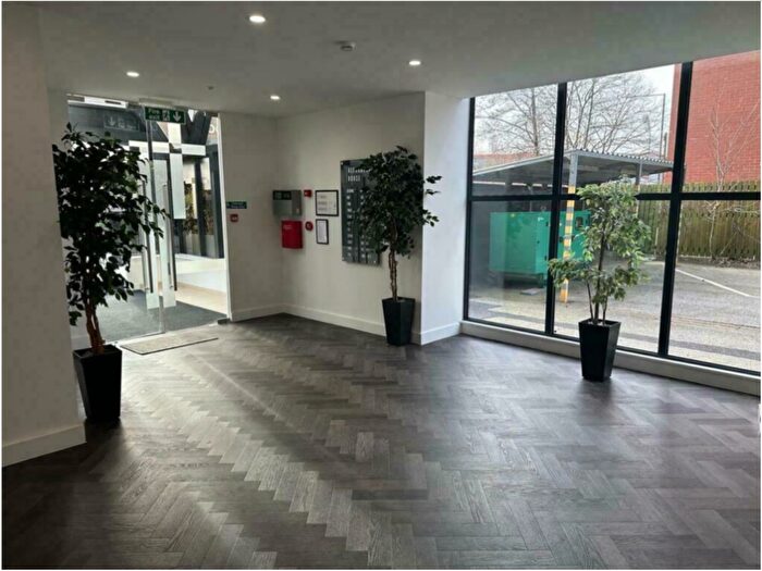 1 Bedroom Flat To Rent In Talbot Road, Old Trafford, M16