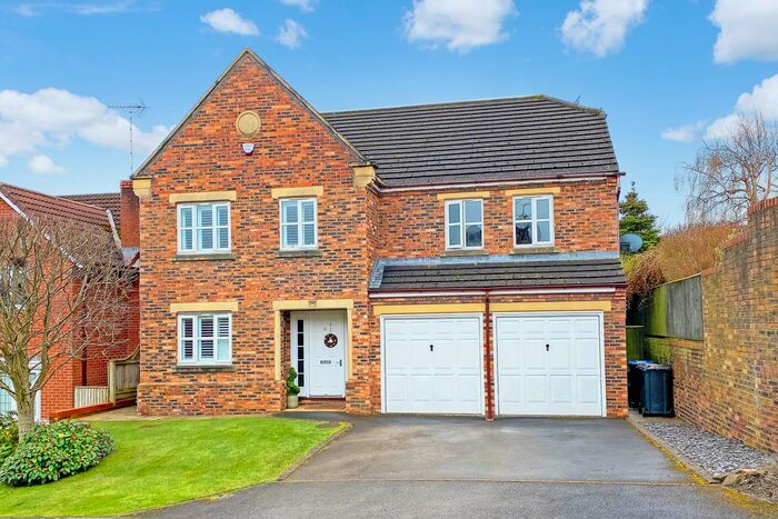 5 Bedroom Detached House To Rent In Spencers Way, Harrogate, HG1