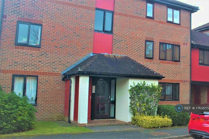 Studio To Rent In Cullerne Close, Abingdon, OX14