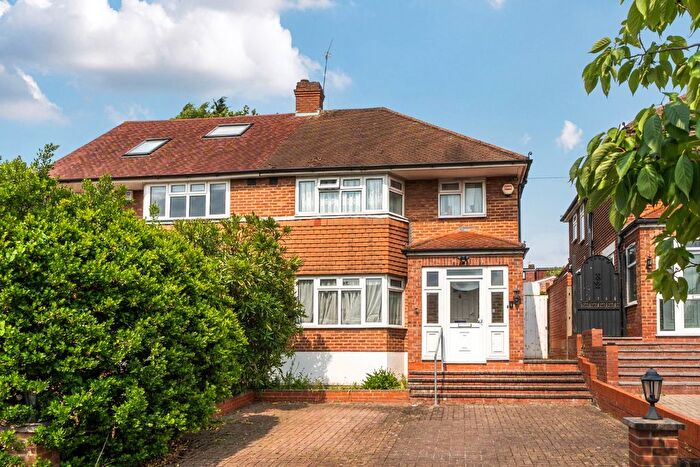 3 Bedroom Semi-Detached House For Sale In Morton Way, Arnos Grove, London, N14