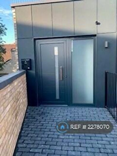 1 Bedroom Flat To Rent In Chandler Court, Croydon, CR0
