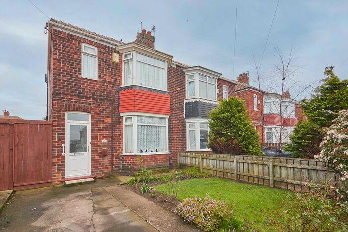 3 Bedroom Semi-Detached House For Sale In Broadway East, Redcar, TS10
