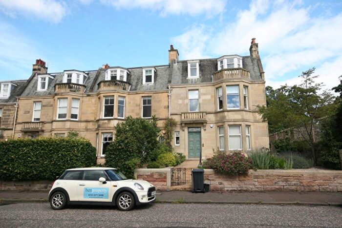 3 Bedroom Flat To Rent In Murrayfield Drive, Murrayfield, Edinburgh, EH12
