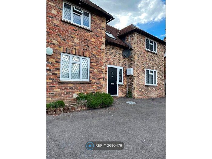 1 Bedroom Flat To Rent In Oakridge House, Uckfield, TN22