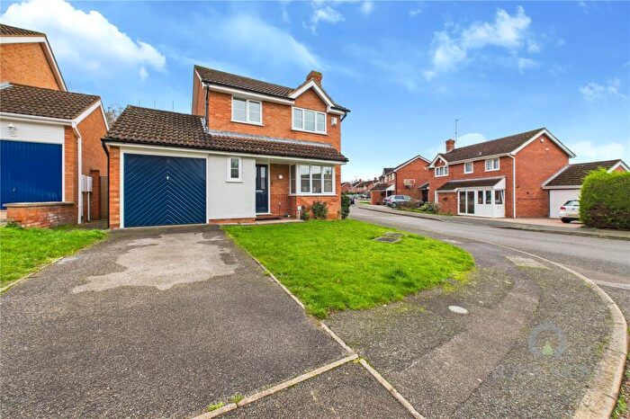 3 Bedroom Detached House To Rent In Icknield Drive, West Hunsbury, Northampton, NN4