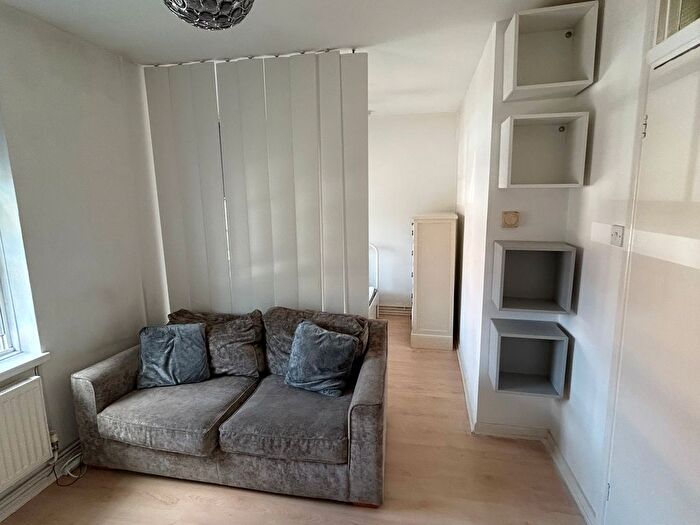 1 Bedroom Studio To Rent In Prince Henry Road, Charlton, London, SE7