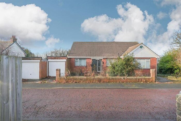 3 Bedroom Detached Bungalow For Sale In Langdale Road, Low Fell, Gateshead, NE9