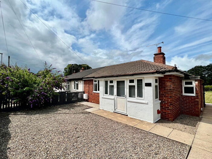 2 Bedroom Semi-Detached Bungalow To Rent In Boston Spa, West Avenue, LS23