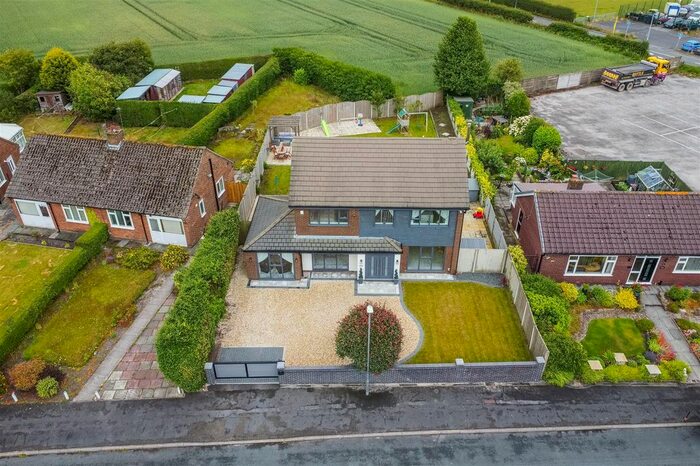 4 Bedroom Detached House For Sale In Ormskirk Road, Rainford, St. Helens, WA11