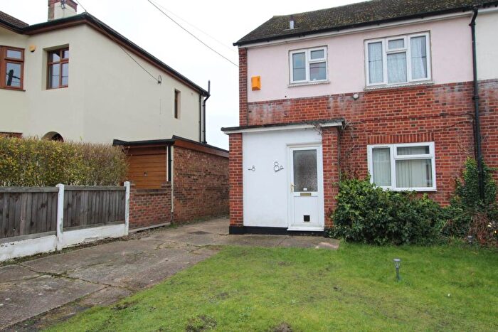 1 Bedroom Flat To Rent In Clarence Road, Benfleet, SS7