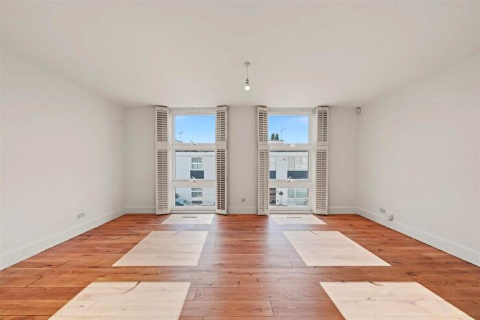4 Bedroom Terraced House To Rent In Quickswood, Primrose Hill, London, NW3