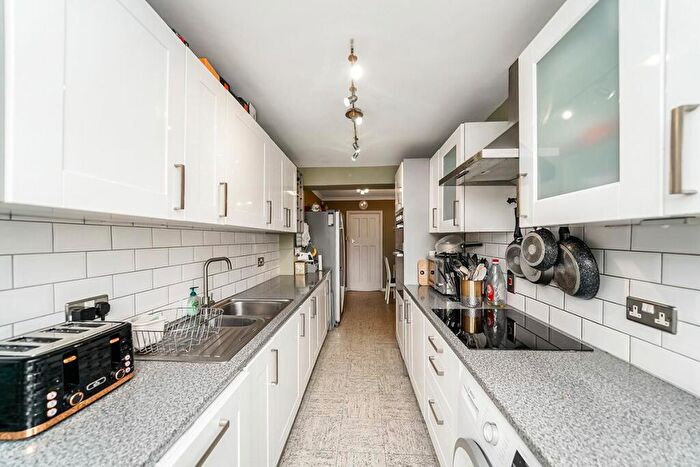 3 Bedroom Terraced House For Sale In Southern Drive, Loughton, Essex, IG10