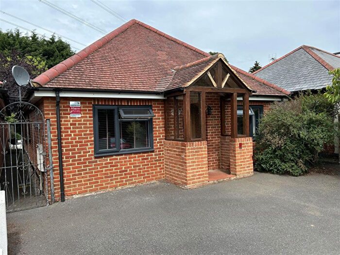 4 Bedroom Detached House For Sale In Windlesham Road, Chobham, Woking, GU24