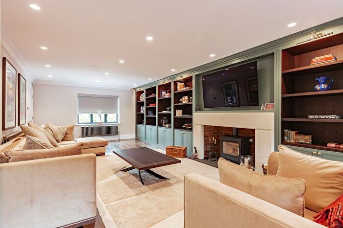 4 Bedroom Detached House For Sale In Blackmore Road, Blackmore, CM4